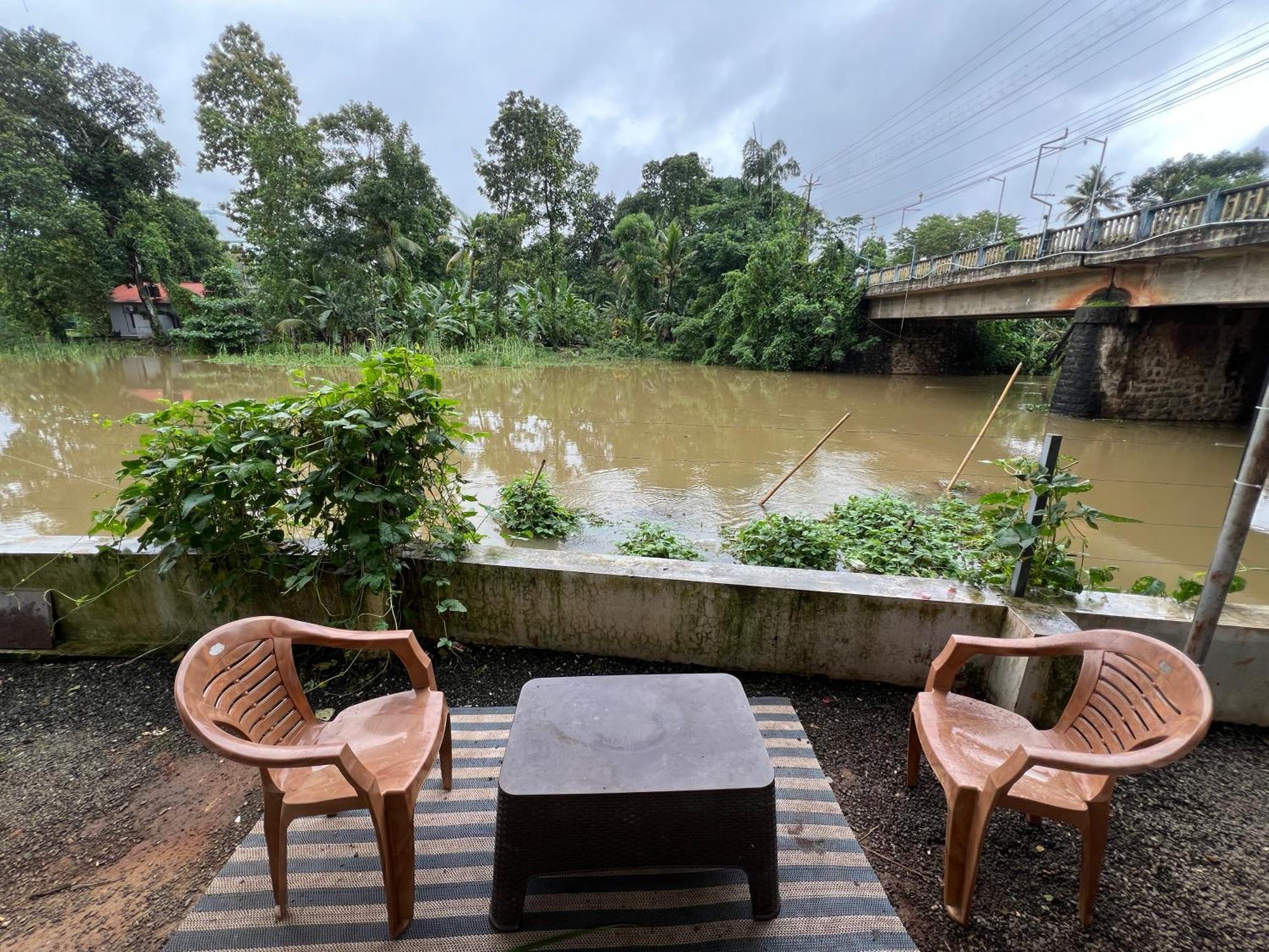 Ferienwohnung Alappattu Meadows Kottayam Exterior foto